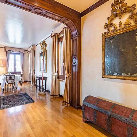 Apartment Ca' Pellegrini Luxury Grand Canal